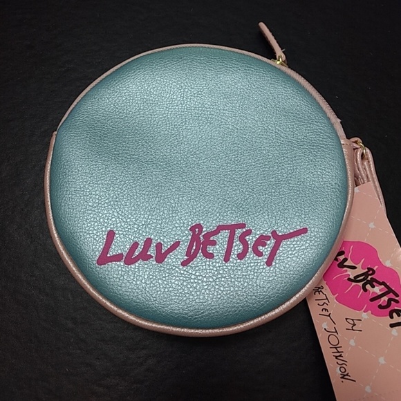 *Sale* Betsey Johnson pastel rainbow coin purse - Picture 2 of 6